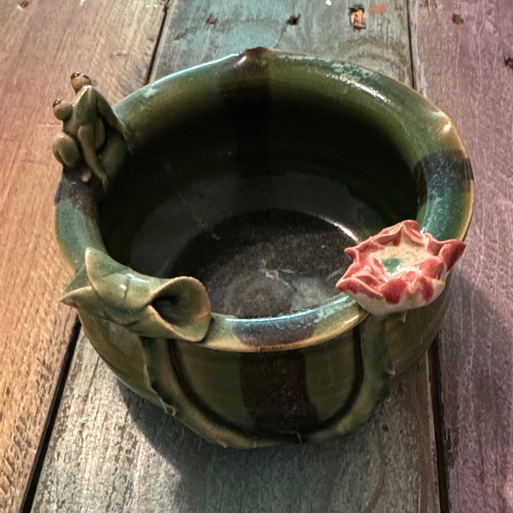 Artistic Green Ceramic Bowl with Frog and Flower